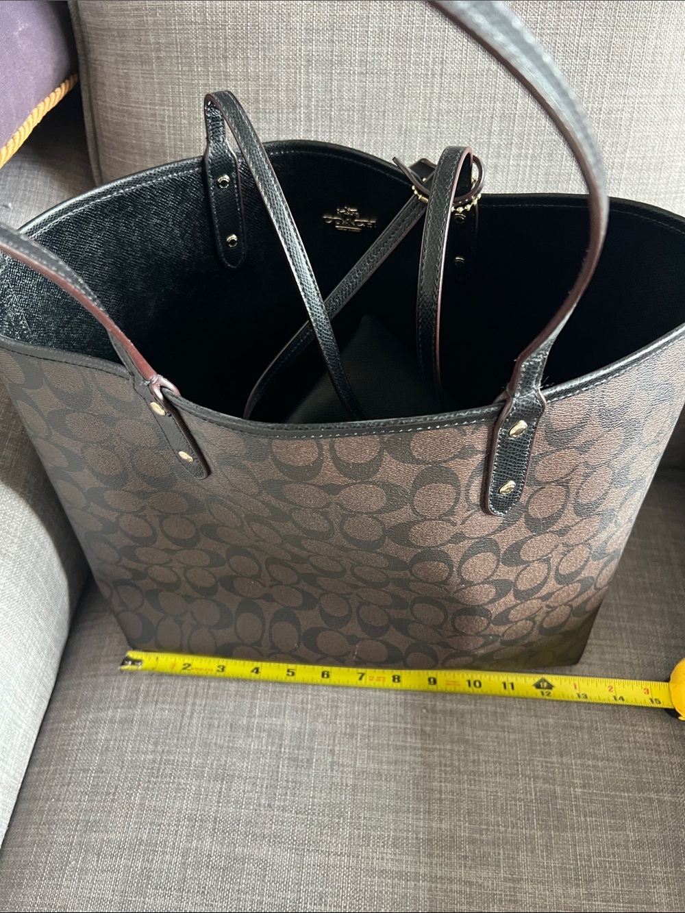 Coach Brown Signature Tote with Black Pouch and Gold Logo - Picture 5 of 6